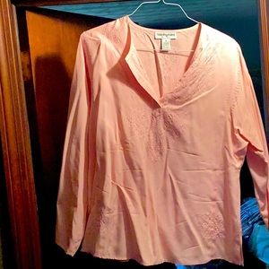 Bloomingdale’s 100% silk blouse